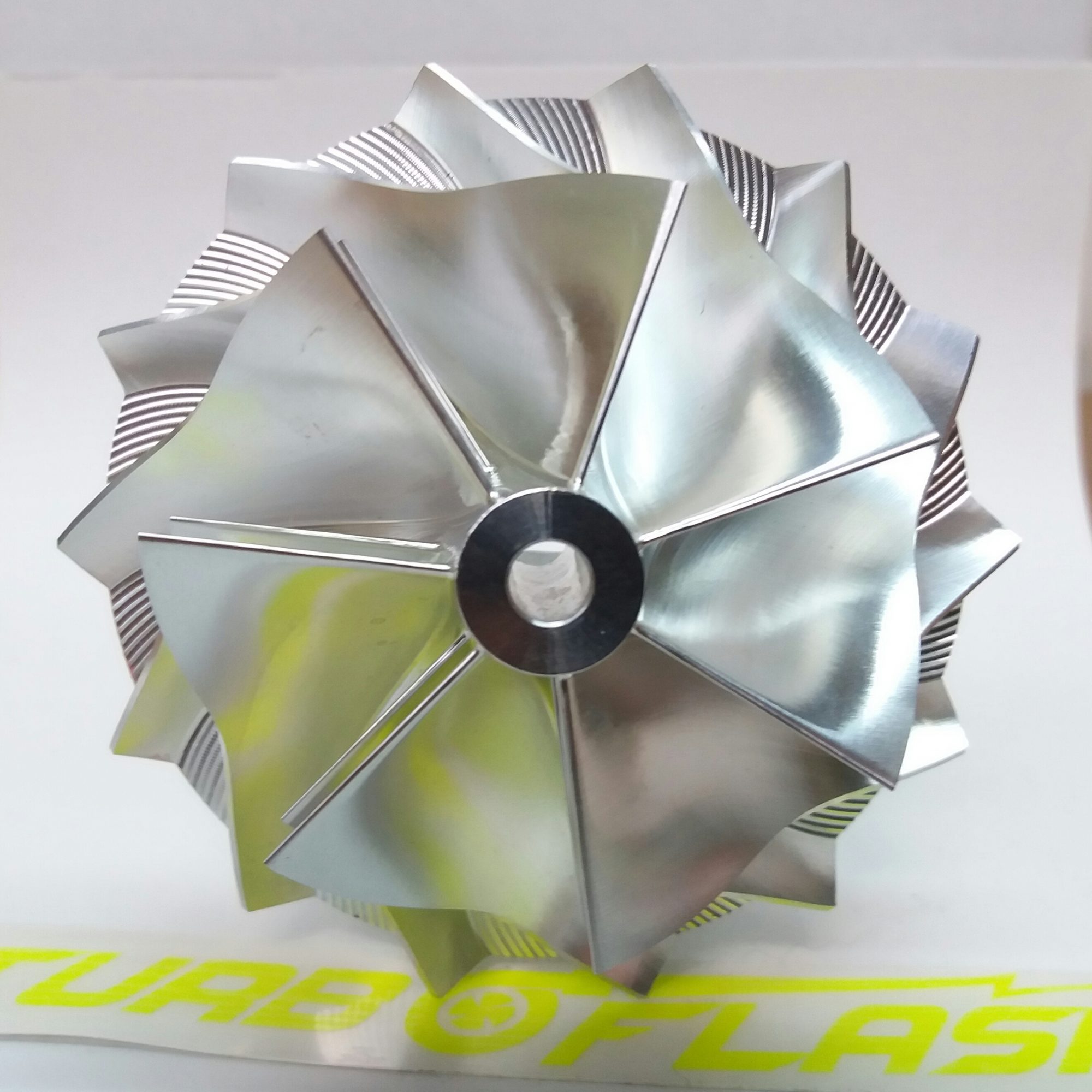 GTX3082R Avional 61.33>82.00>87.97mm 7+7 * - immagine 5