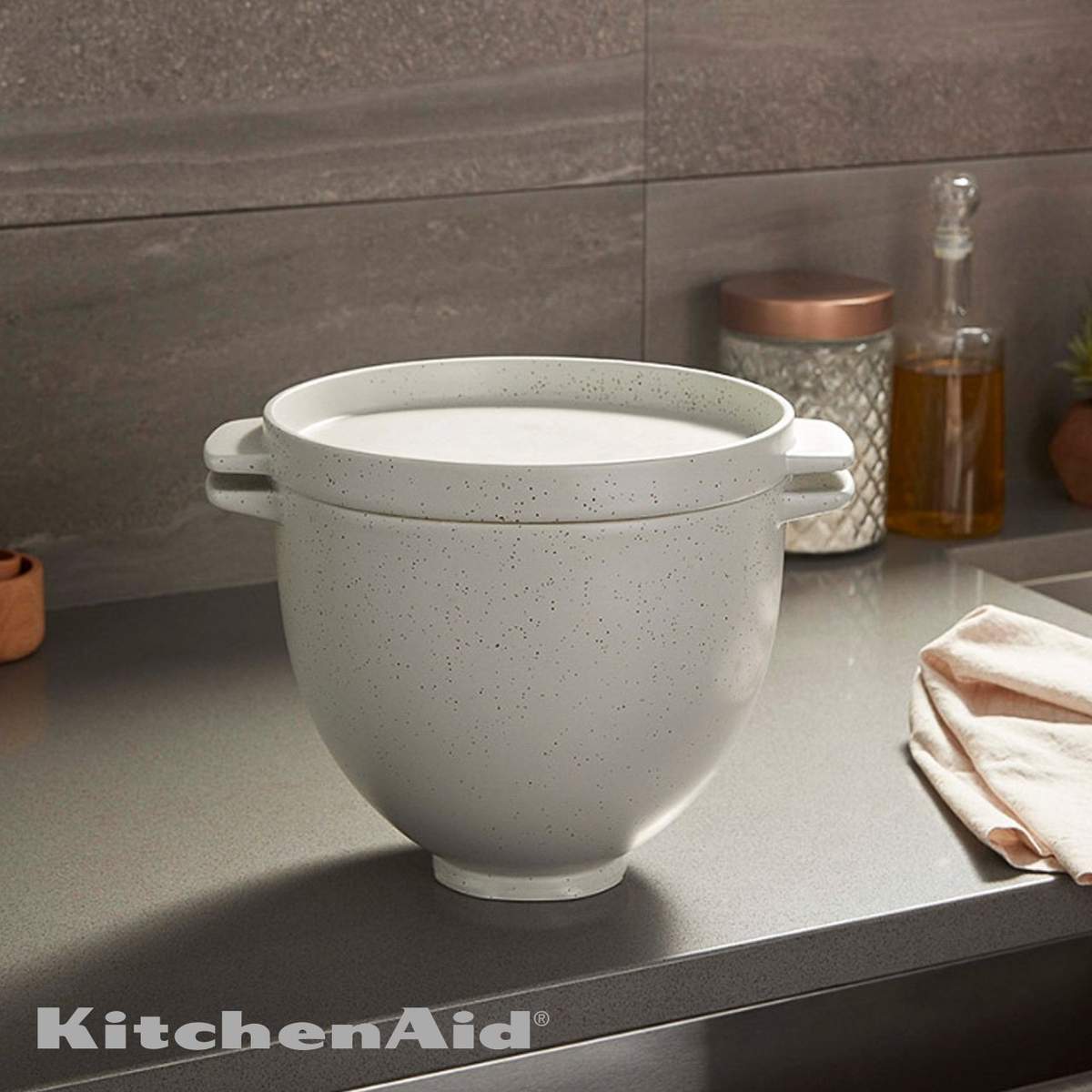 Ciotola in ceramica KitchenAid per pane con coperchio 4,7L 5KSM2CB5BGS - immagine 6